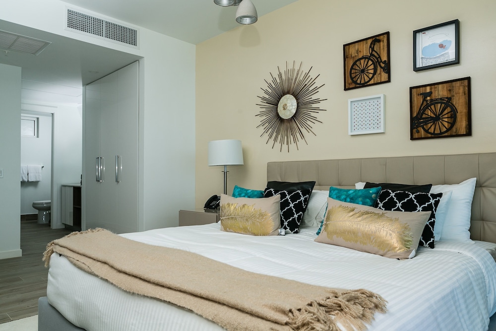 2 BEDROOMS, CONDO, FAMILY, OCEAN VIEW