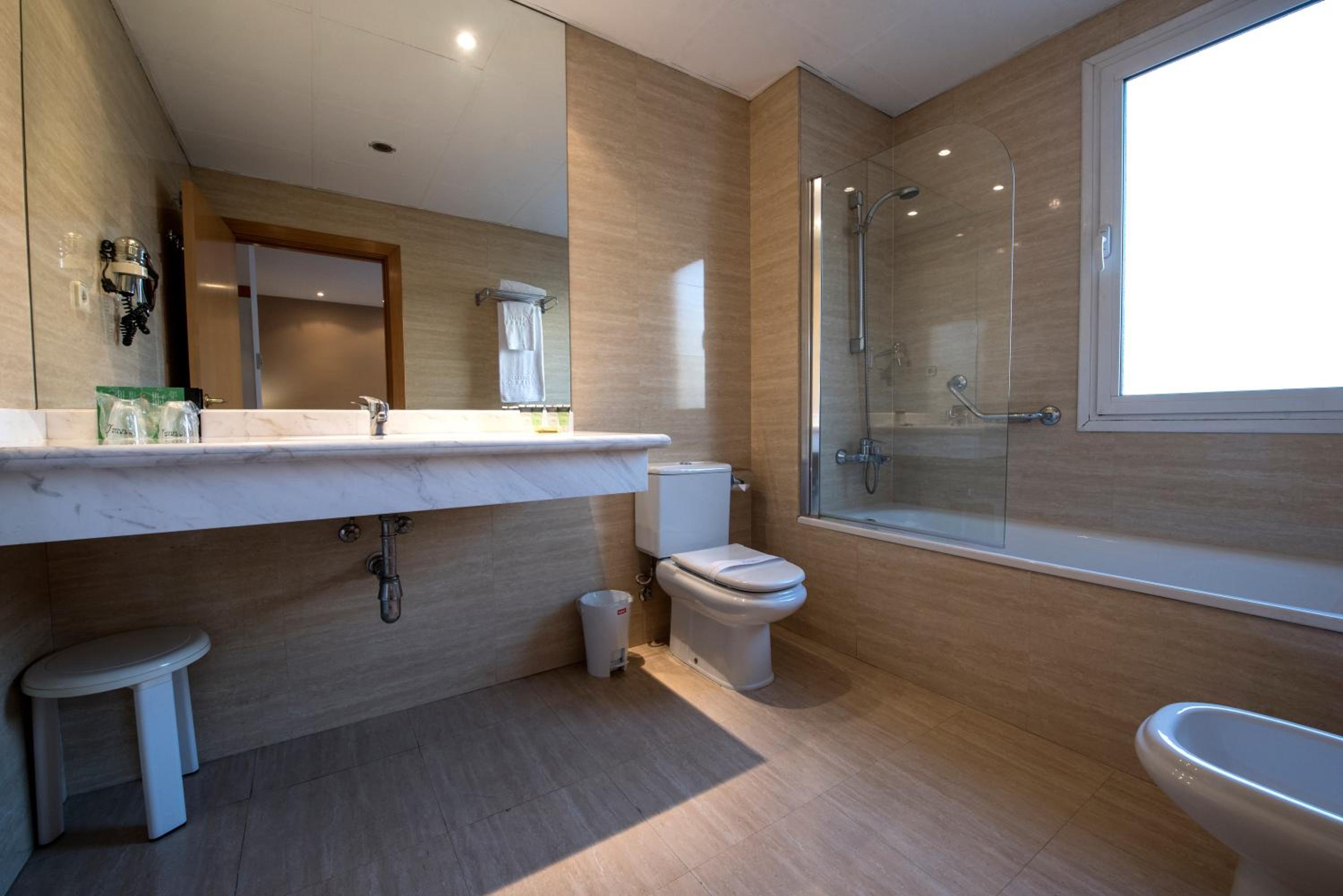 غرفة سوبيريور بسرير مزدوج أو سريرين منفصلين، Silken Sant Gervasi Hotel 10/10