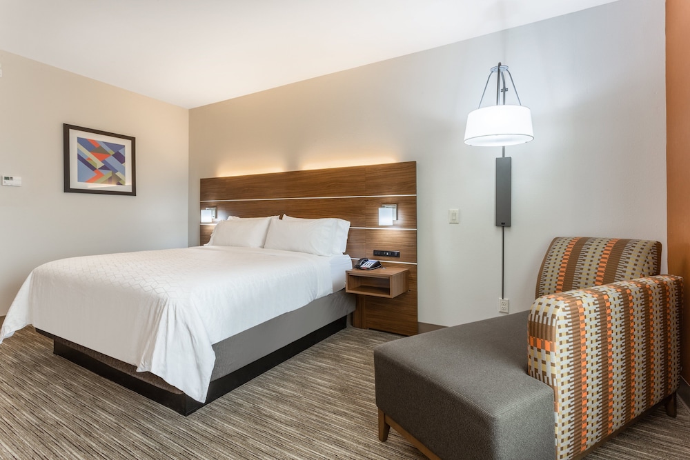 Holiday Inn Express Kearney 13/48