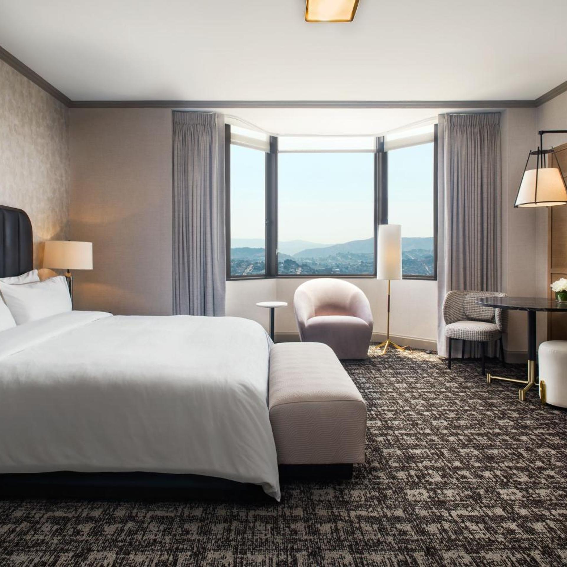 1 Bedroom, Suite, King Bed, Bay View, Large
