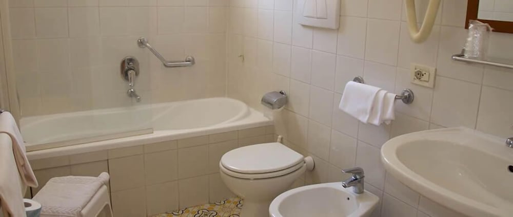 Hotel Tirrenia 50/50