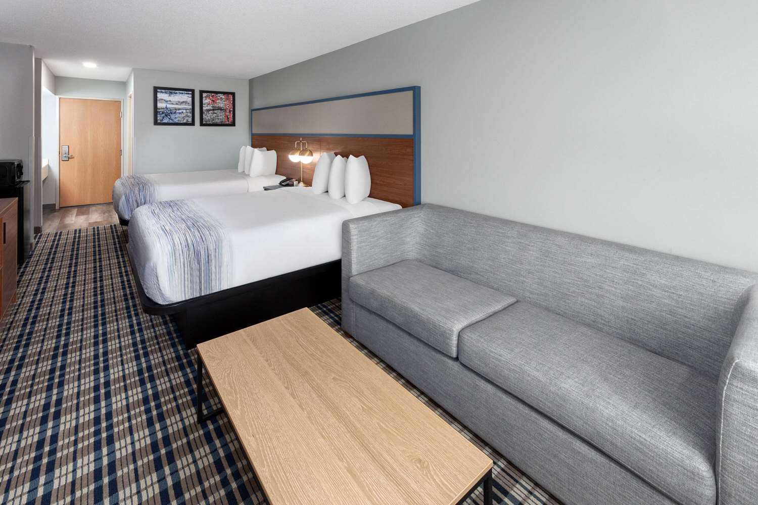 AmericInn Eagle by Wyndham River Downtown 10/26