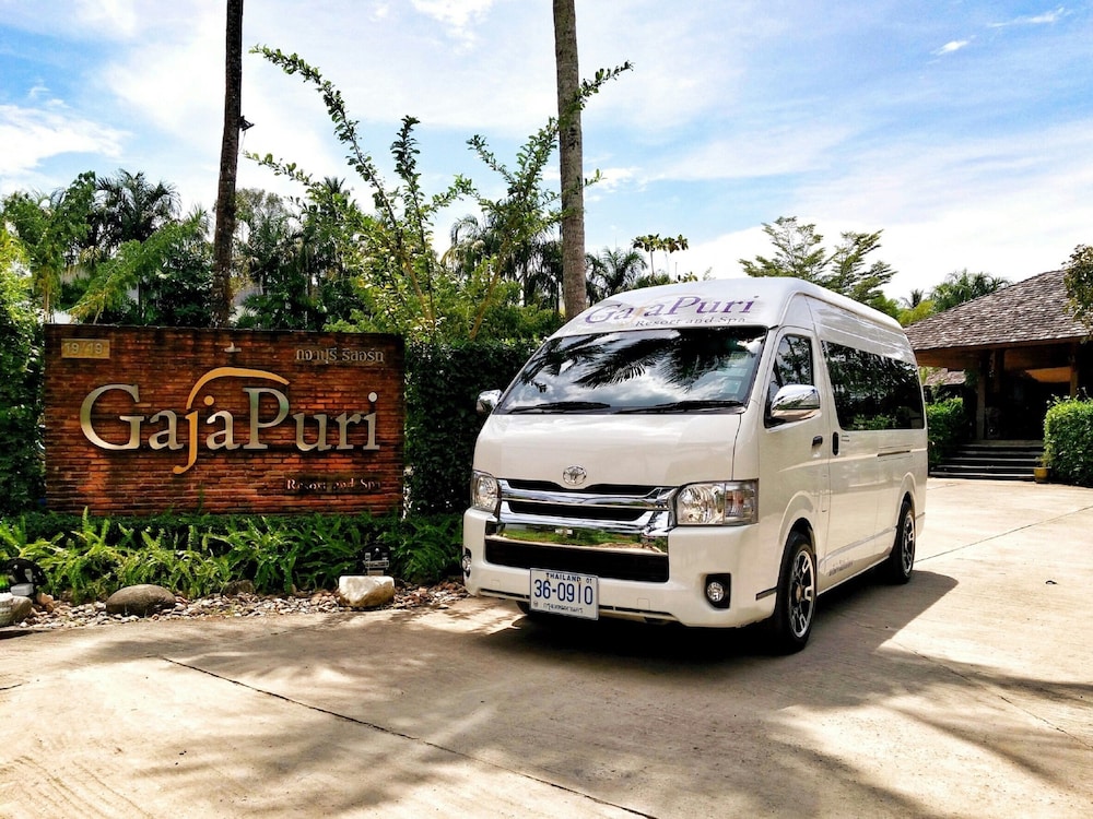 Gajapuri Resort Spa 64/76