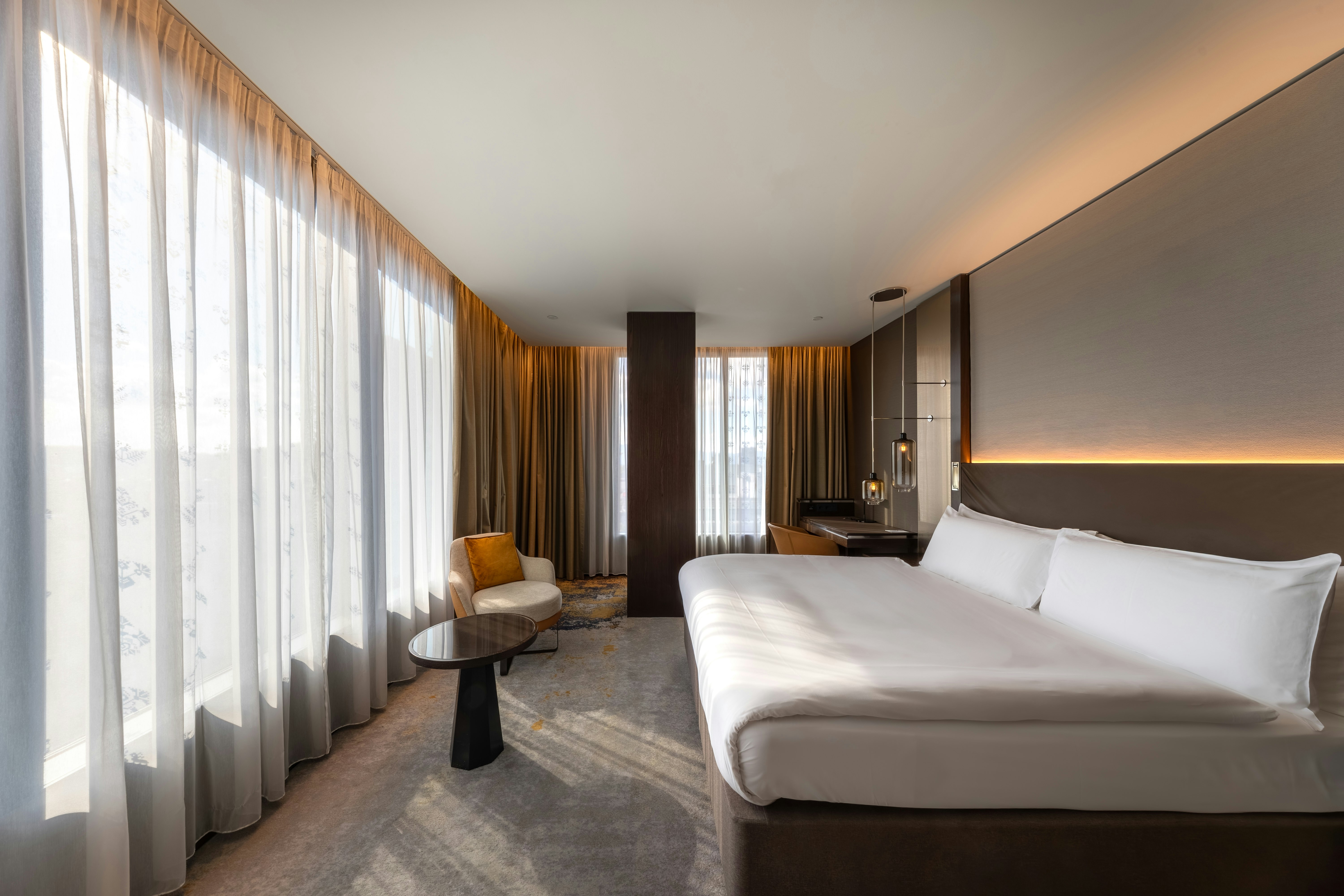 INTERCONTINENTAL LJUBLJANA 19/76