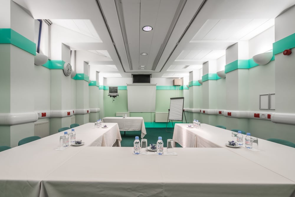 LSE Rosebery Hall 36/50