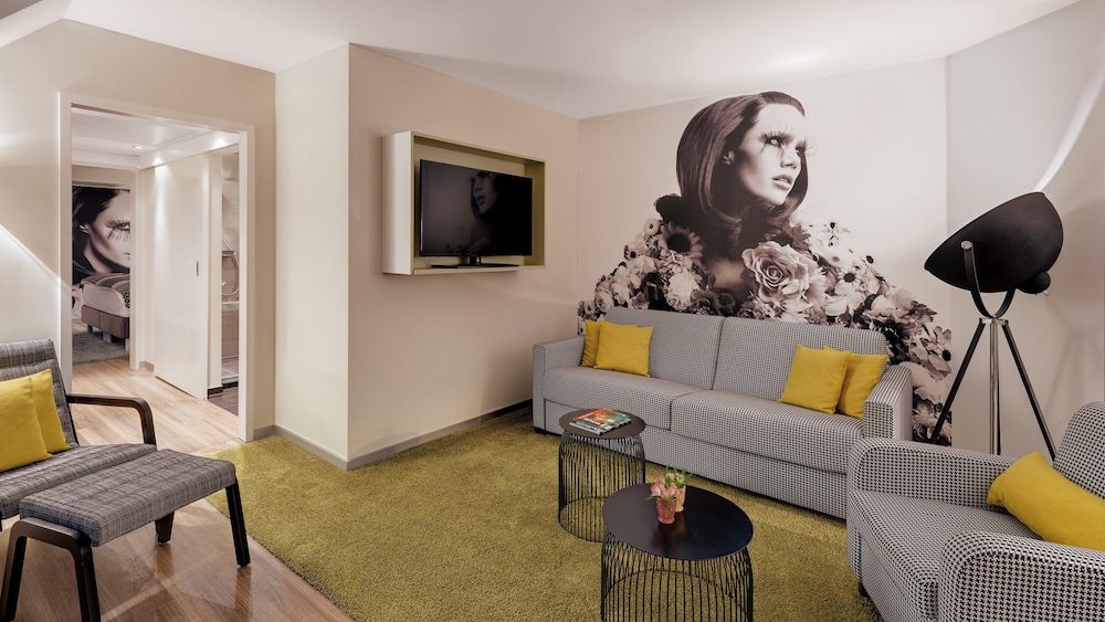 Hotel Indigo Duesseldorf Victoriaplatz 46/70