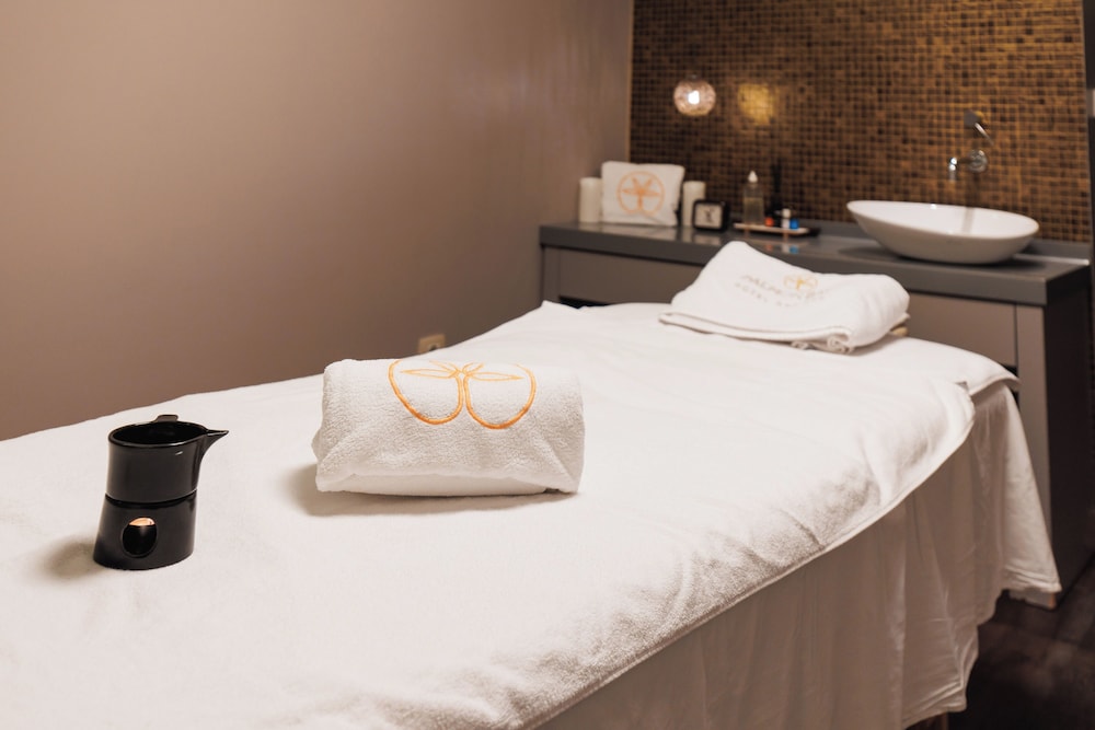 Palmon Bay Hotel and Spa 16/48