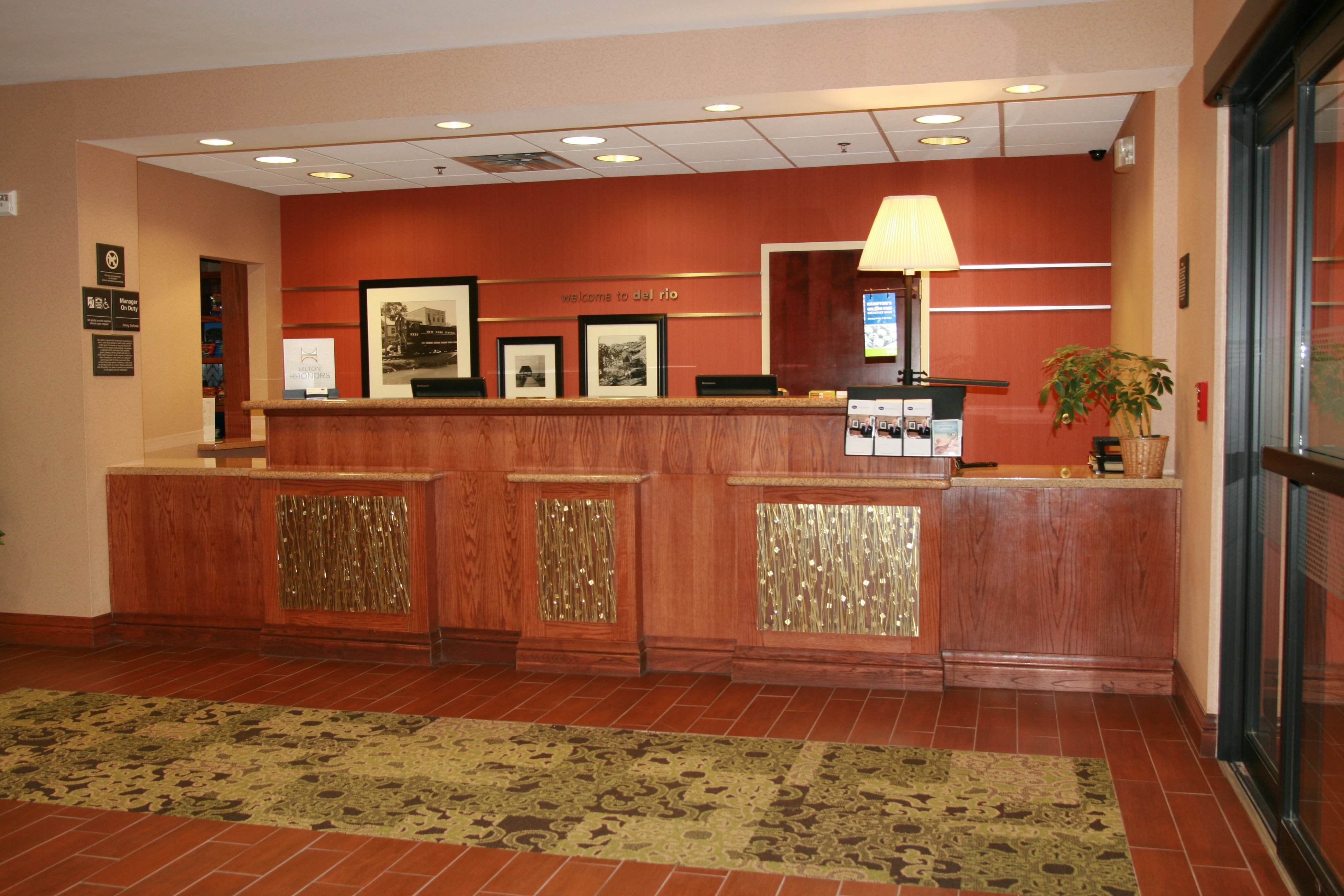Hampton Inn & Suites Del Rio 6/35