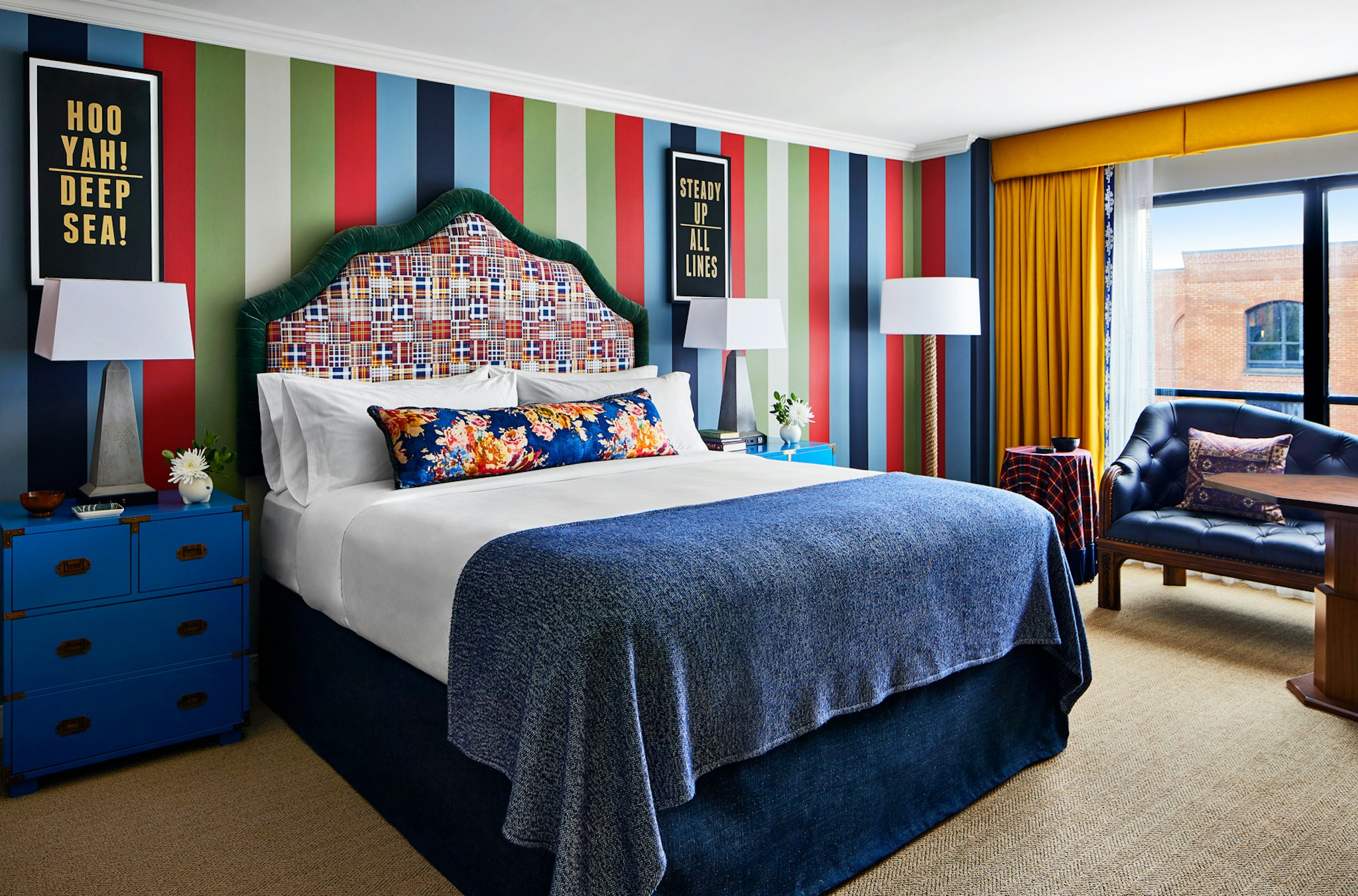 Commodore, Suite