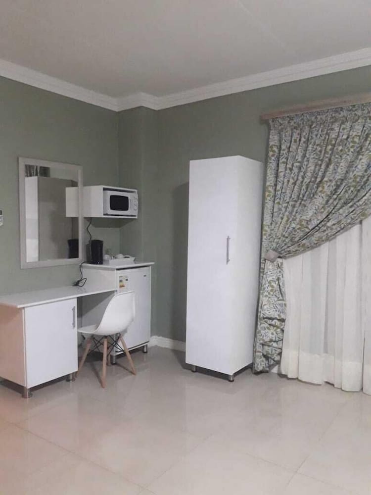 Vakhusi Bed and Breakfast 37/47