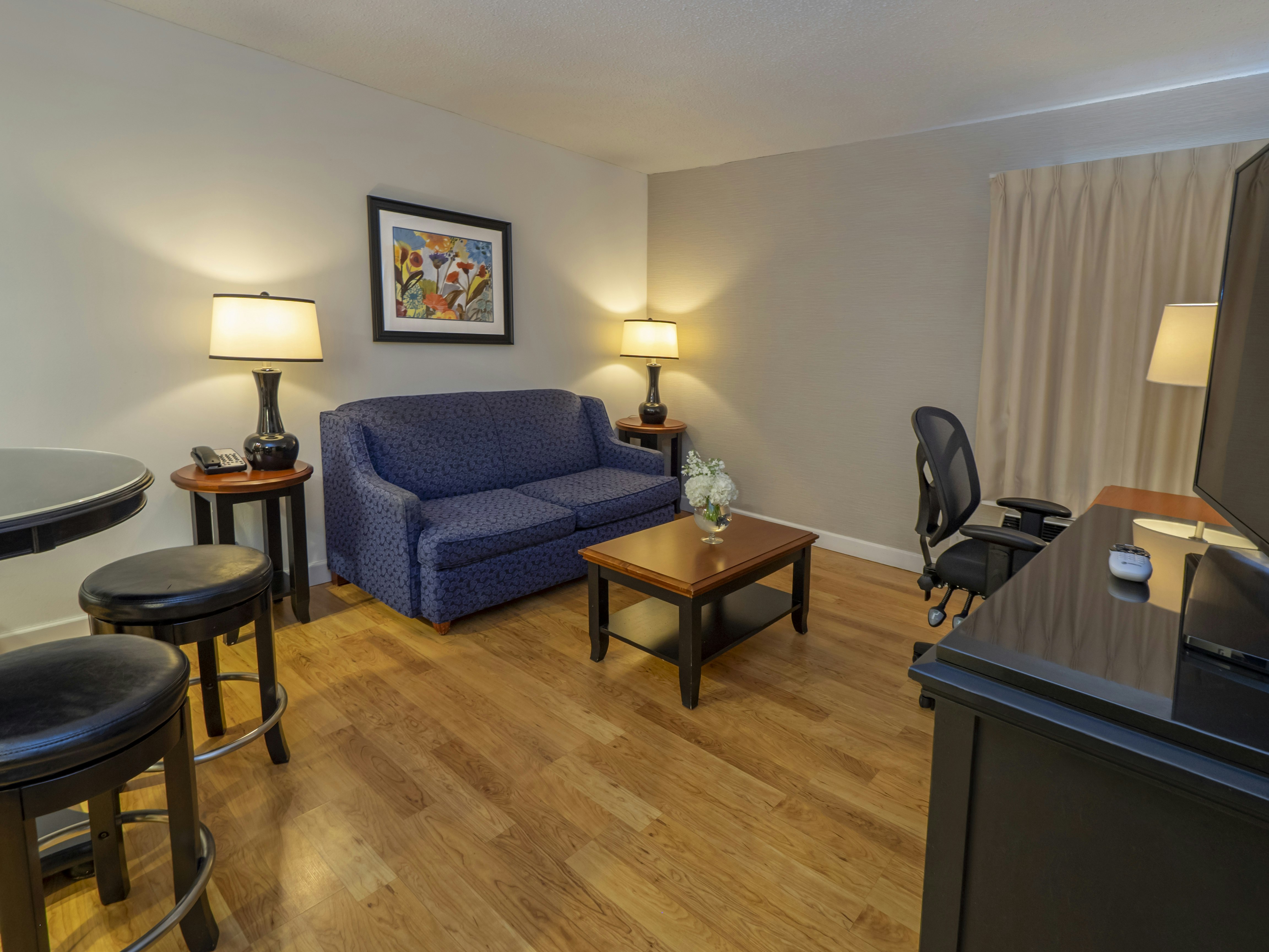 Doubletree By Hilton Buffalo Amherst 42/64