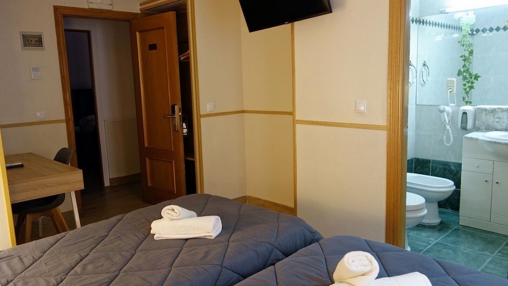 Tripolis Toledo Hostal 25/44