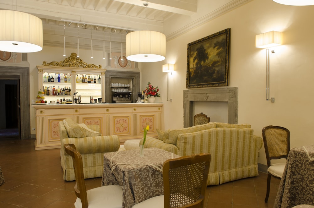 Piccolo Hotel Cortona 37/48