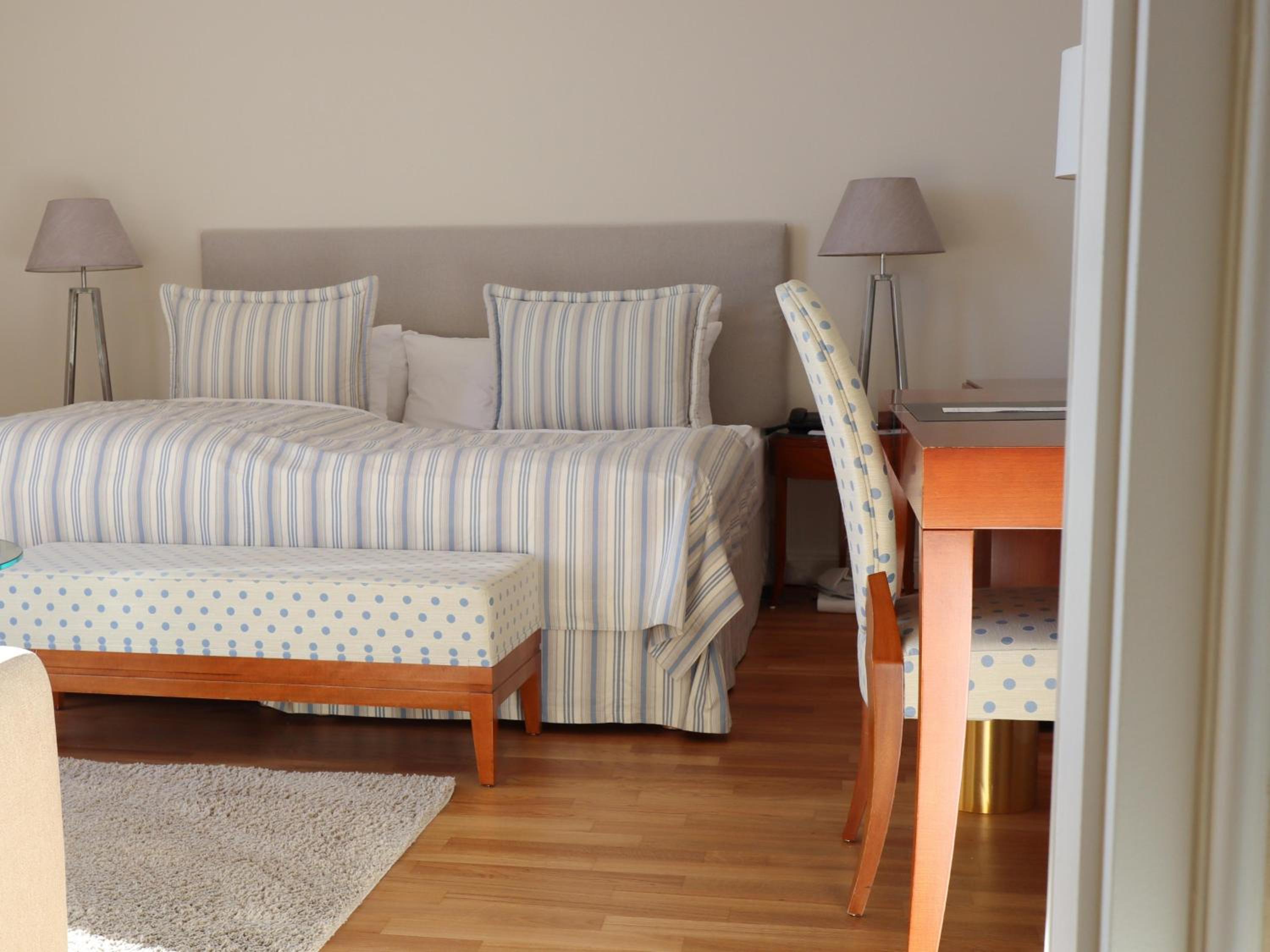 Room, Double Bed, Lateral Side Sea View, Top Floor