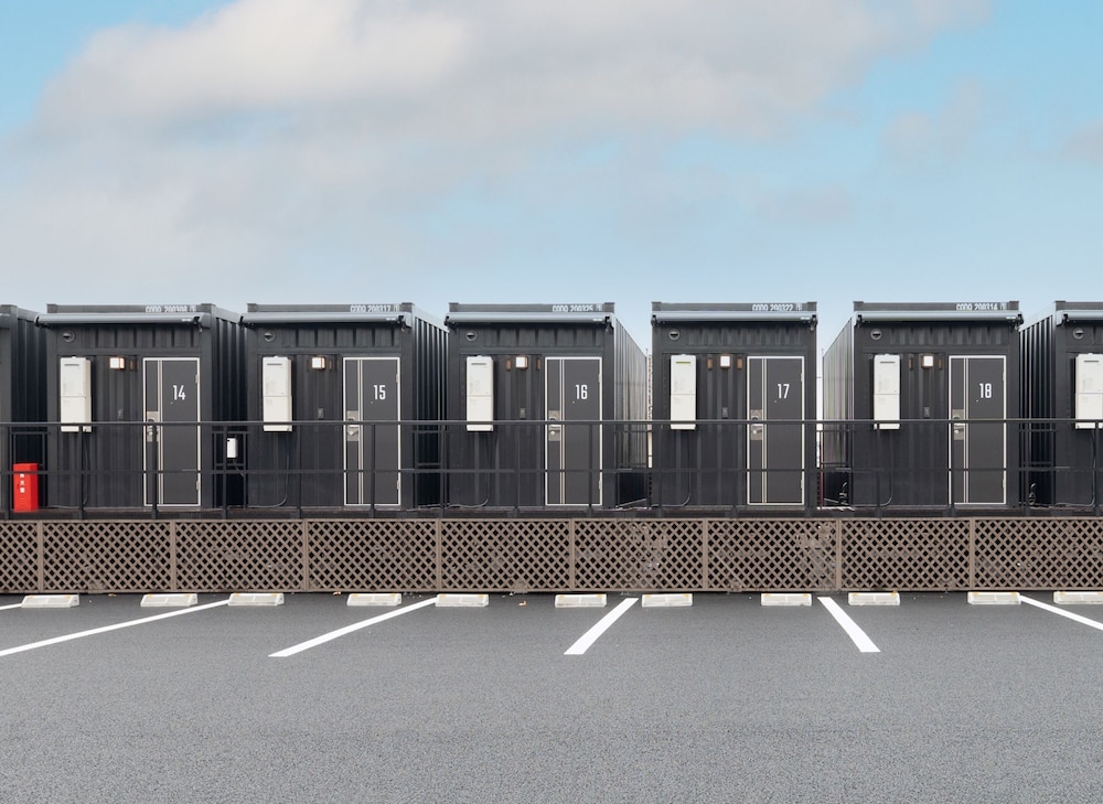 HOTEL R9 The Yard Futtsu 17/18