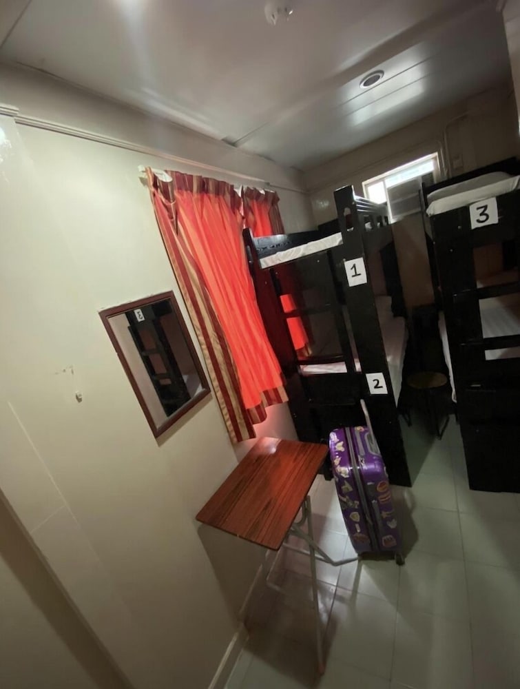 New Guangzhou Guest House 39/45