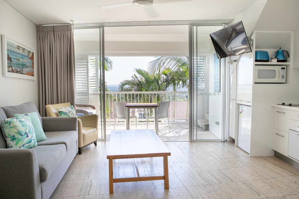 NOOSA BLUE RESORT 51/76