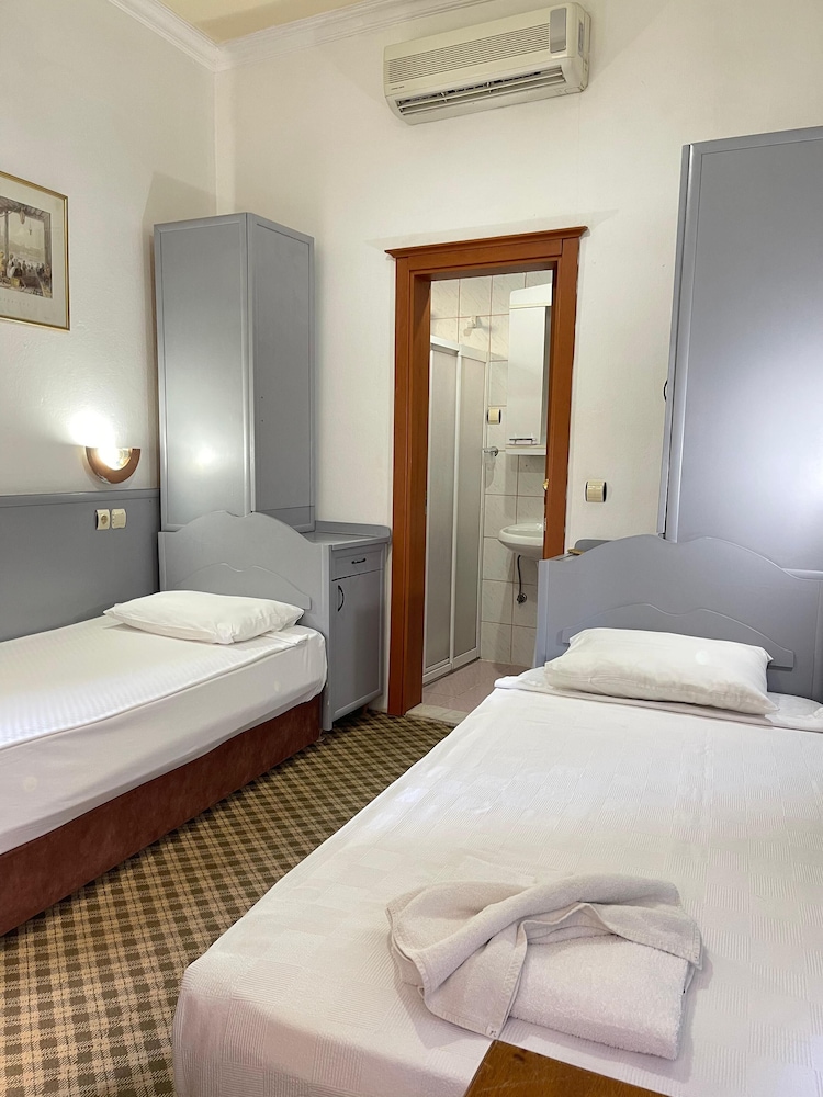 1 Bedroom, Economy, Twin Beds, Courtyard View