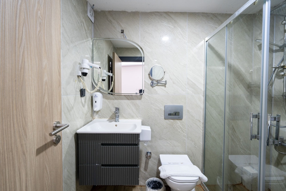 Akyali Butik Hotel 48/50