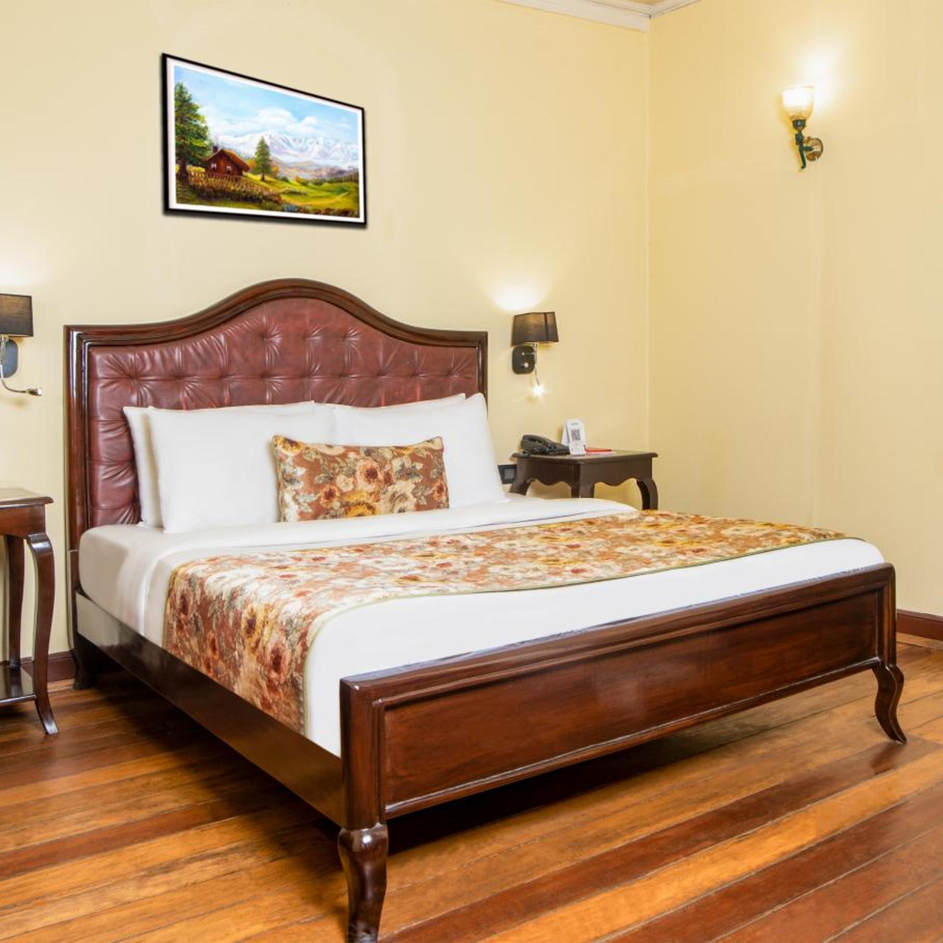 Heritage, Junior Suite, King Bed, with View