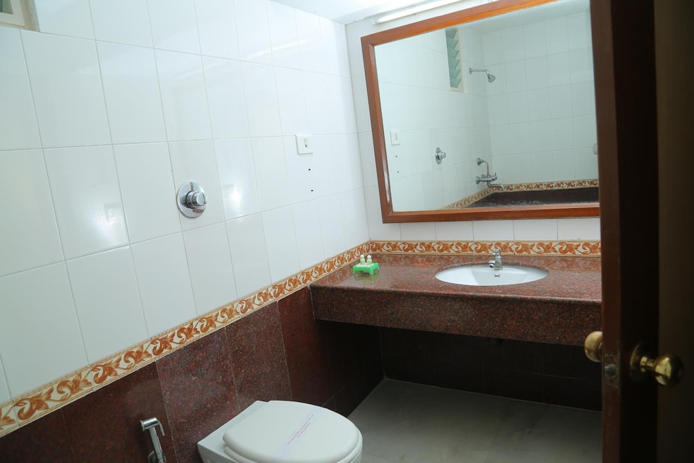 Hotel Surguru 19/60