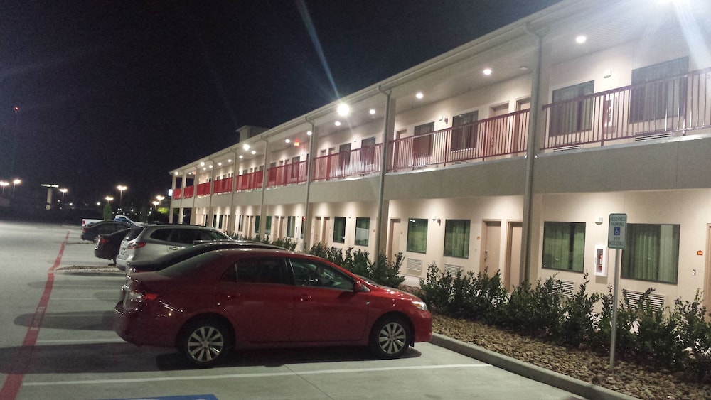 Palace Inn Houston Northwest 290 8/39
