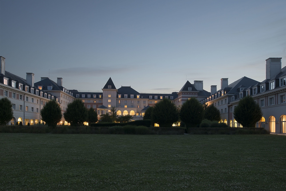 Dream Castle Hotel 45/50