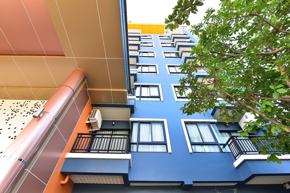 The U-Time Hotel 3/43
