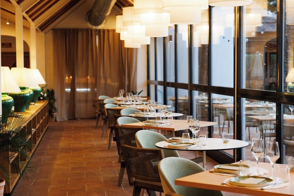 THE SUITES AT SAN ROQUE CLUB 37/50