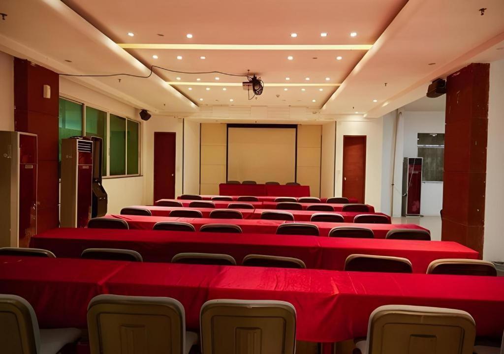 City Comfort Inn( Guangzhou Luyuan Road Taojing) 48/56