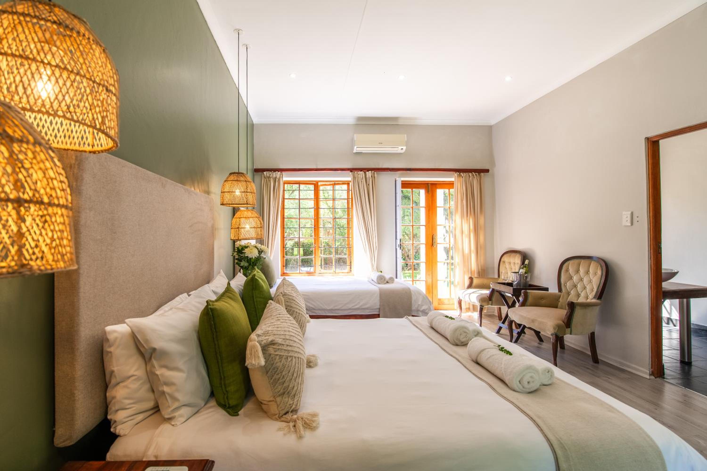 Thorntree Country Lodge 2/18