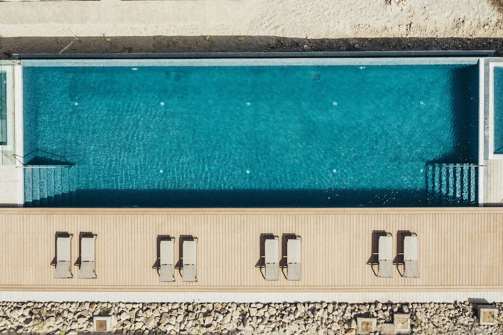 Nivaria Beach Apartments and Villas 5/66