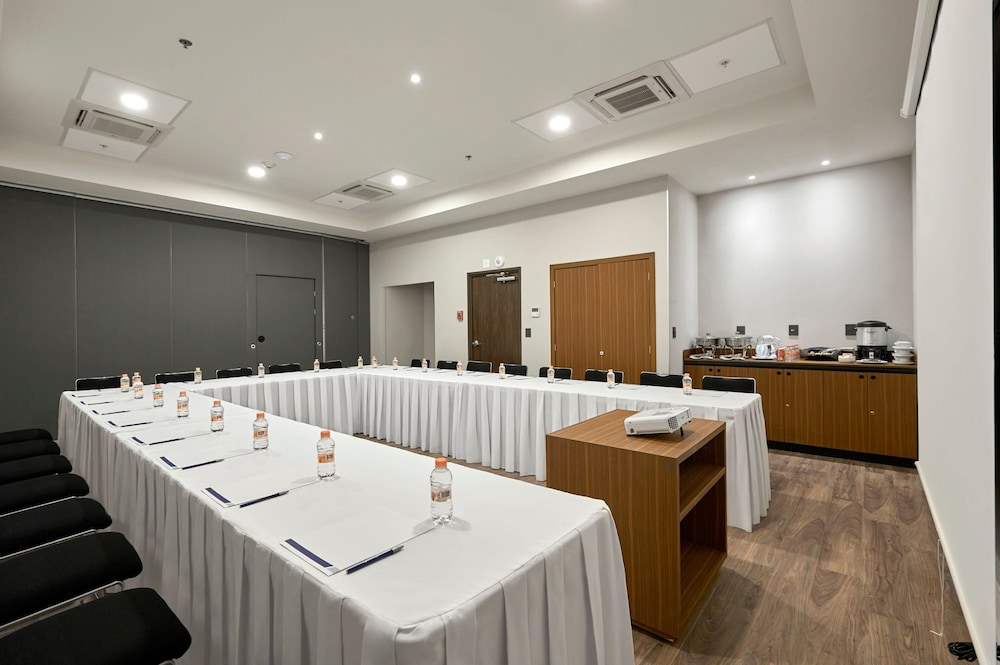 City Express by Marriott Silao Aeropuerto 48/61
