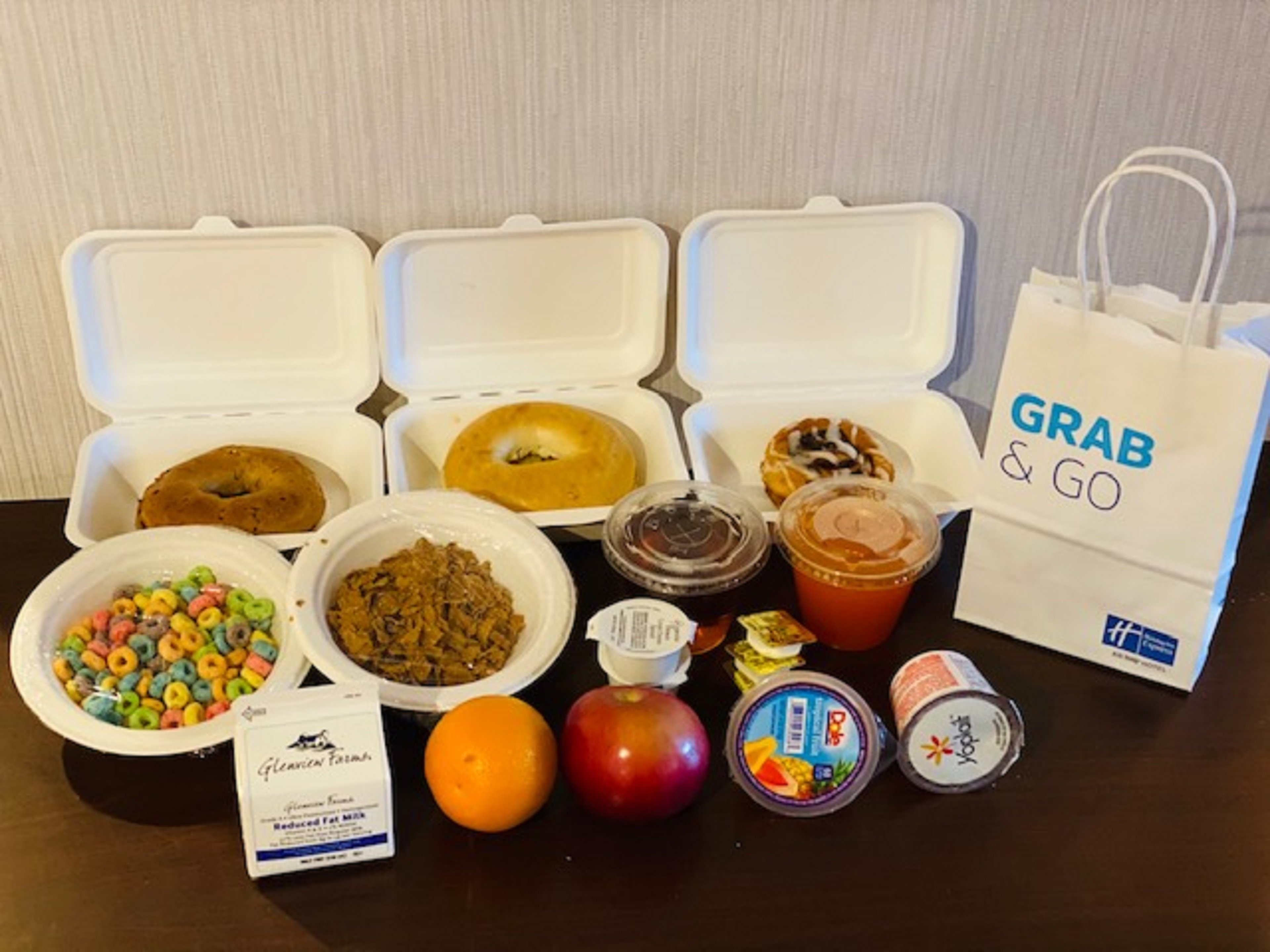 Holiday Inn Express Queens - Maspeth 53/65