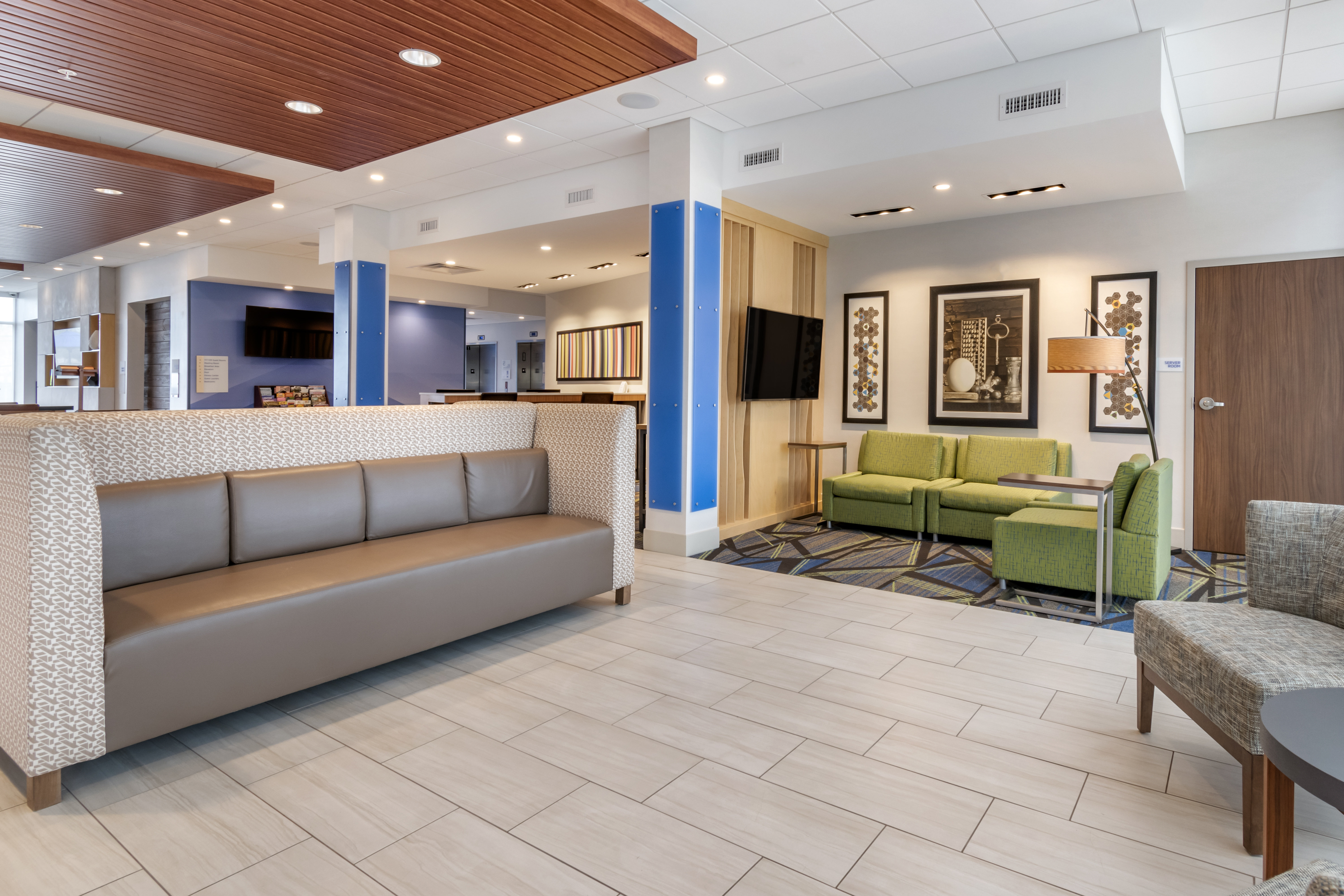Holiday Inn Express And Suites Lancaster Mount Joy 5/25