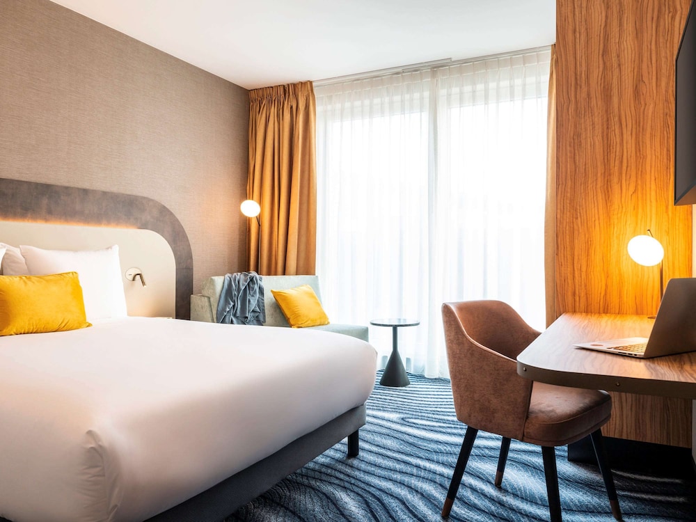 Mercure Amsterdam North Station 20/67