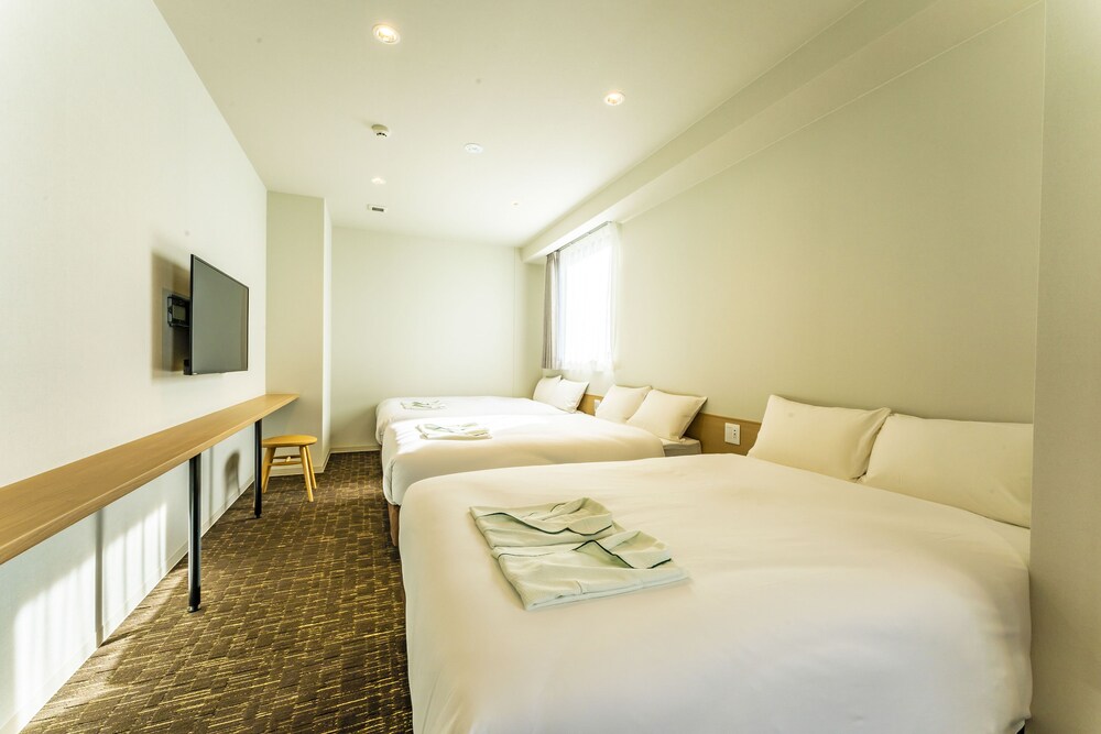 Cvs Bay Hotel 36/50