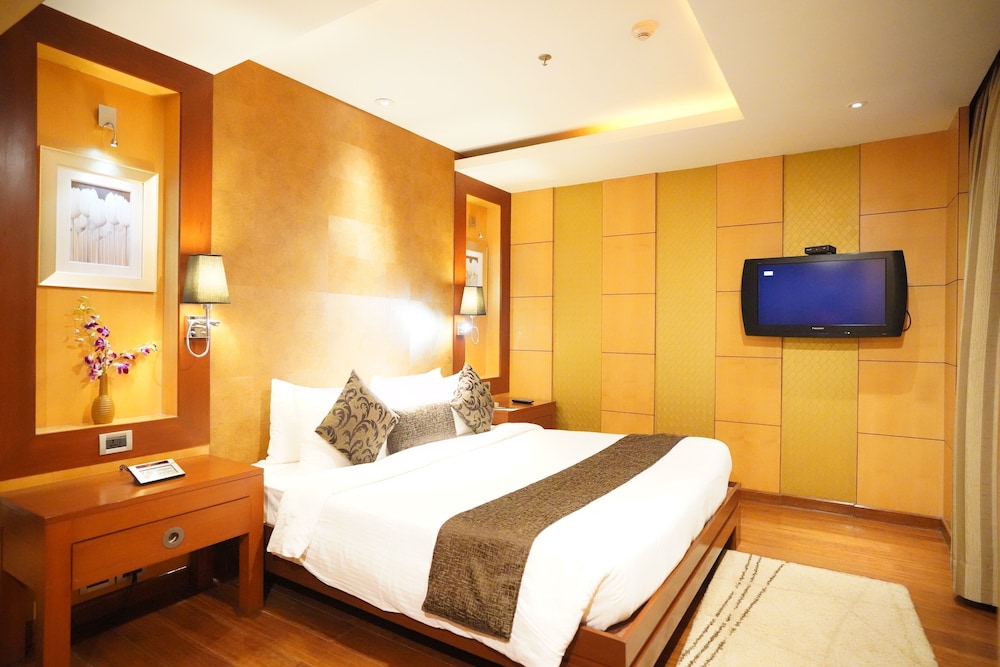 ROYAL ORCHID CENTRAL KIREETI 22/63