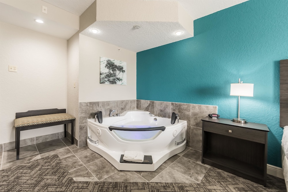 Best Western Plus Sebastian Hotel & Suites 27/30