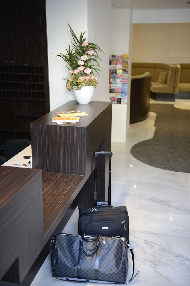Hotel & Appartements Monsigny Nice 39/69