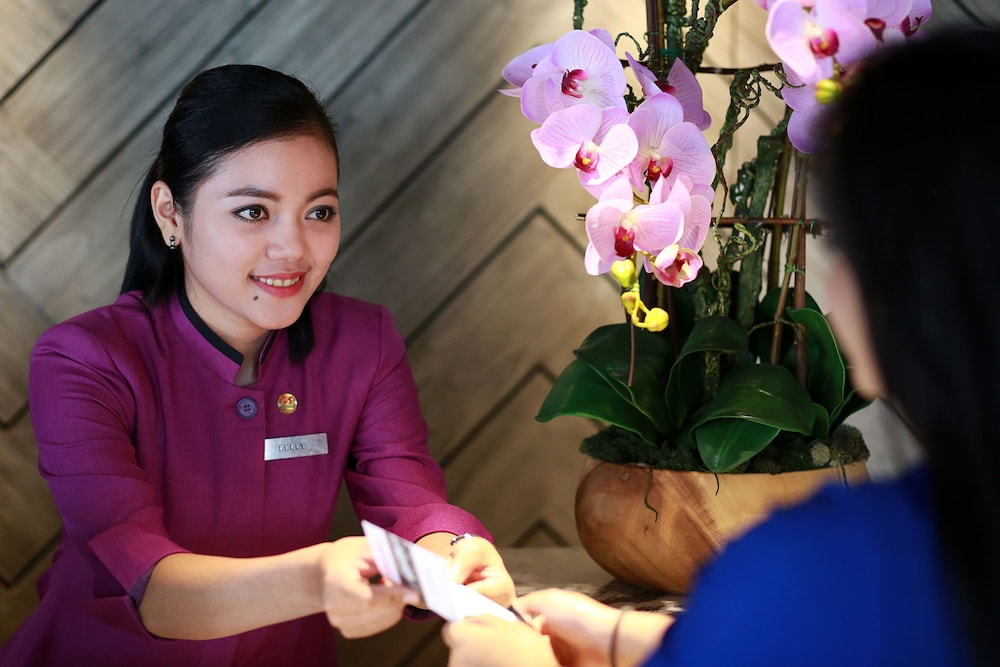 Swiss-Belinn Simatupang 7/57