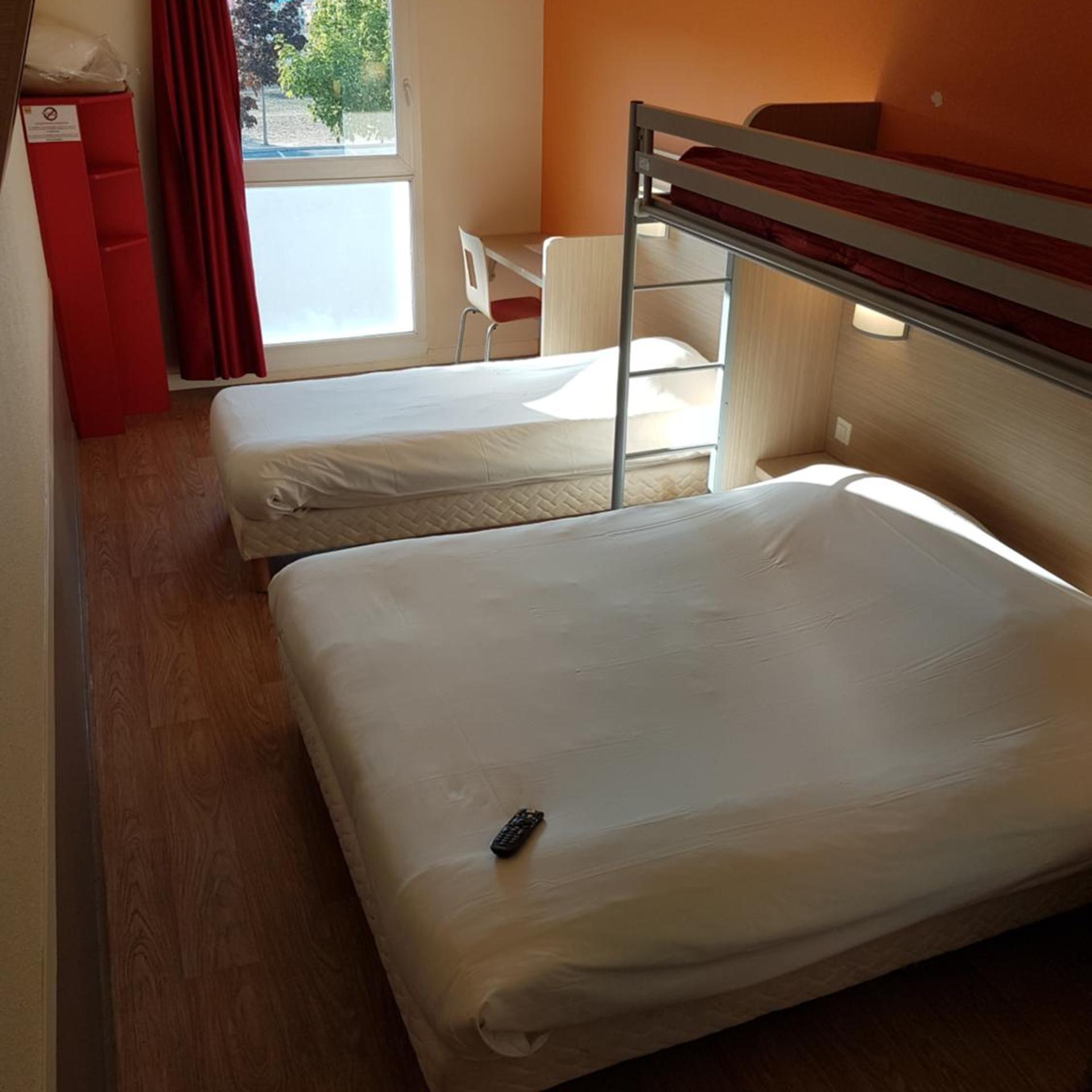 Room, Quadruple, Double and Twin Beds
