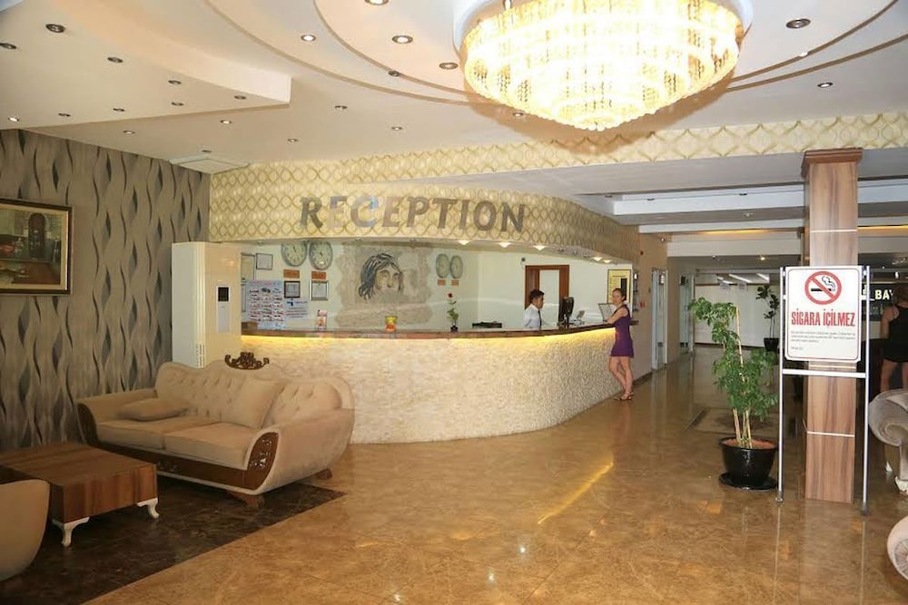 CLUB TESS HOTEL 13/47