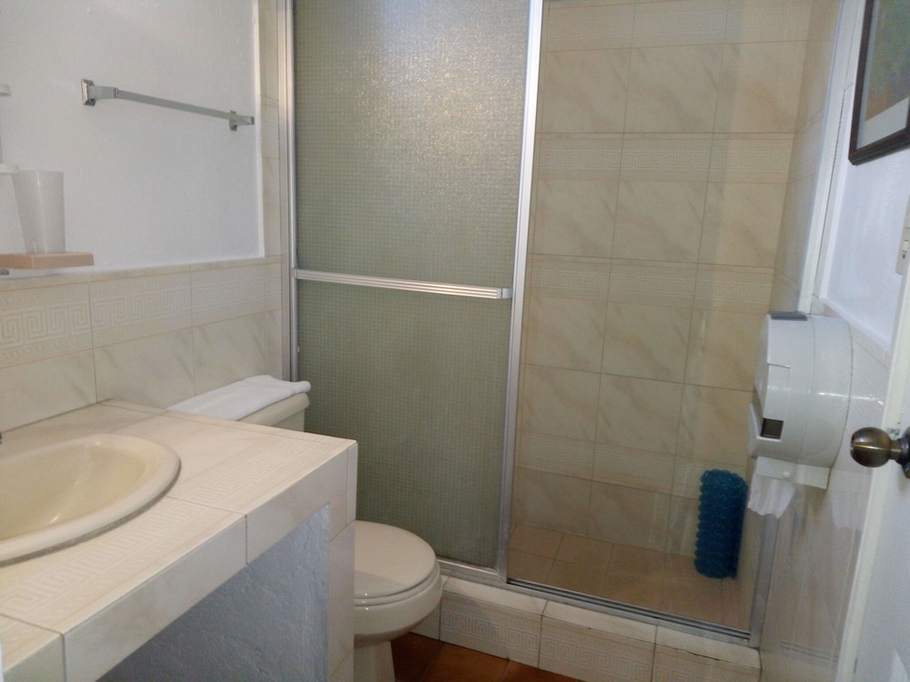 Hotel Tazumal House 82/82