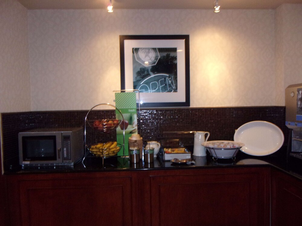 Hampton Inn Suites Bolingbrook 35/48