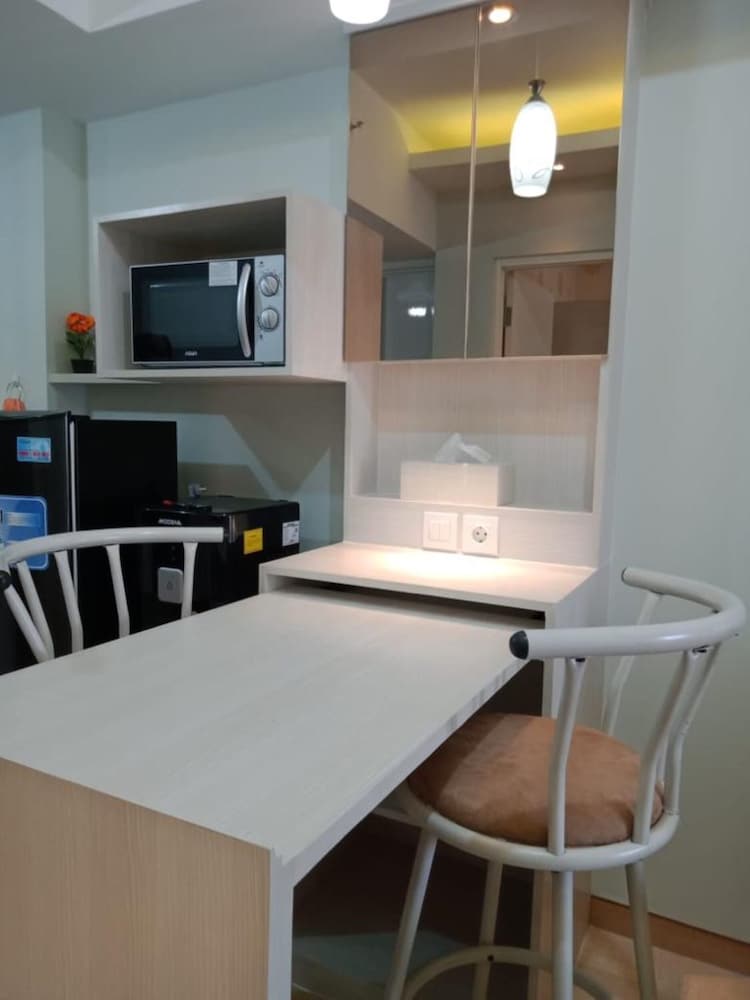 Springlake Apartment Summarecon by Veeroom by ZUZU 25/42
