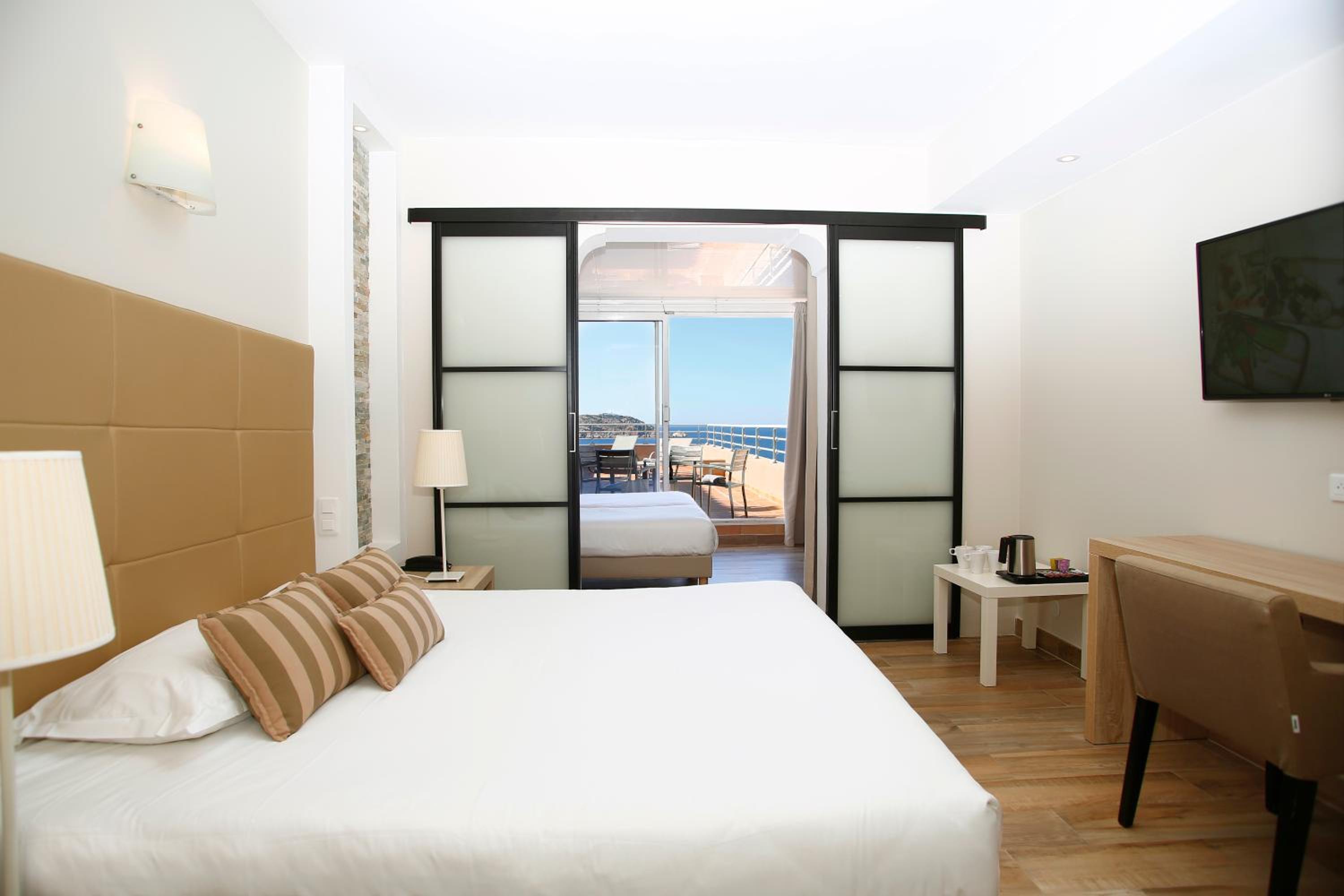 Panorama, Quadruple, Sea View, Balcony