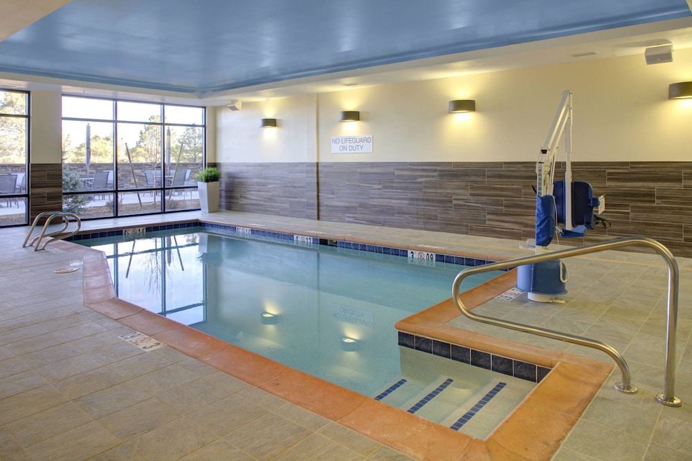 Fairfield Inn Suites Flagstaff East 25/38