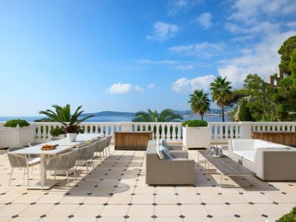 Cap Estel 71/77