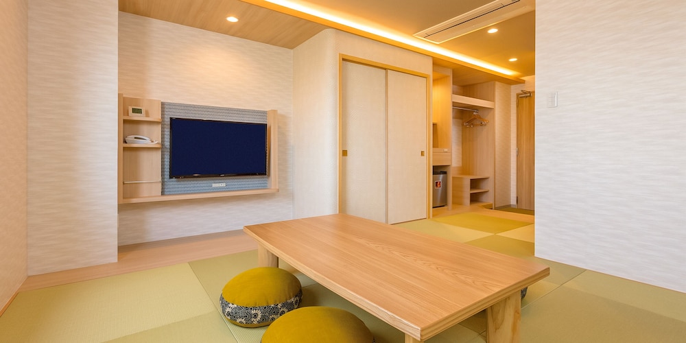 Tokai City Hotel 50/70